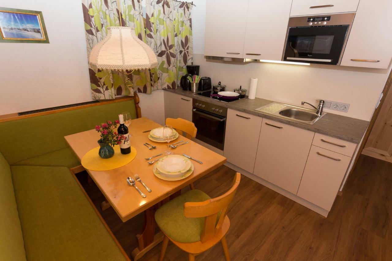 Gaestehaus Christl ラートシュタット エクステリア 写真